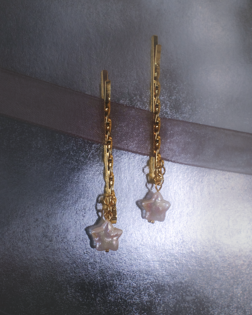 Curiosity Bobby Pins